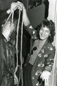 Eddie Van Halen, Sammy Hagar 1985 NYC.jpg